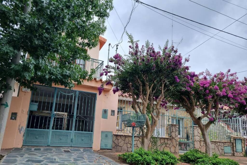Casa Santa Amalia Ideal Para Familias Y Grupos A 10 Minutos Del Centro Сasa de vacaciones Salta
